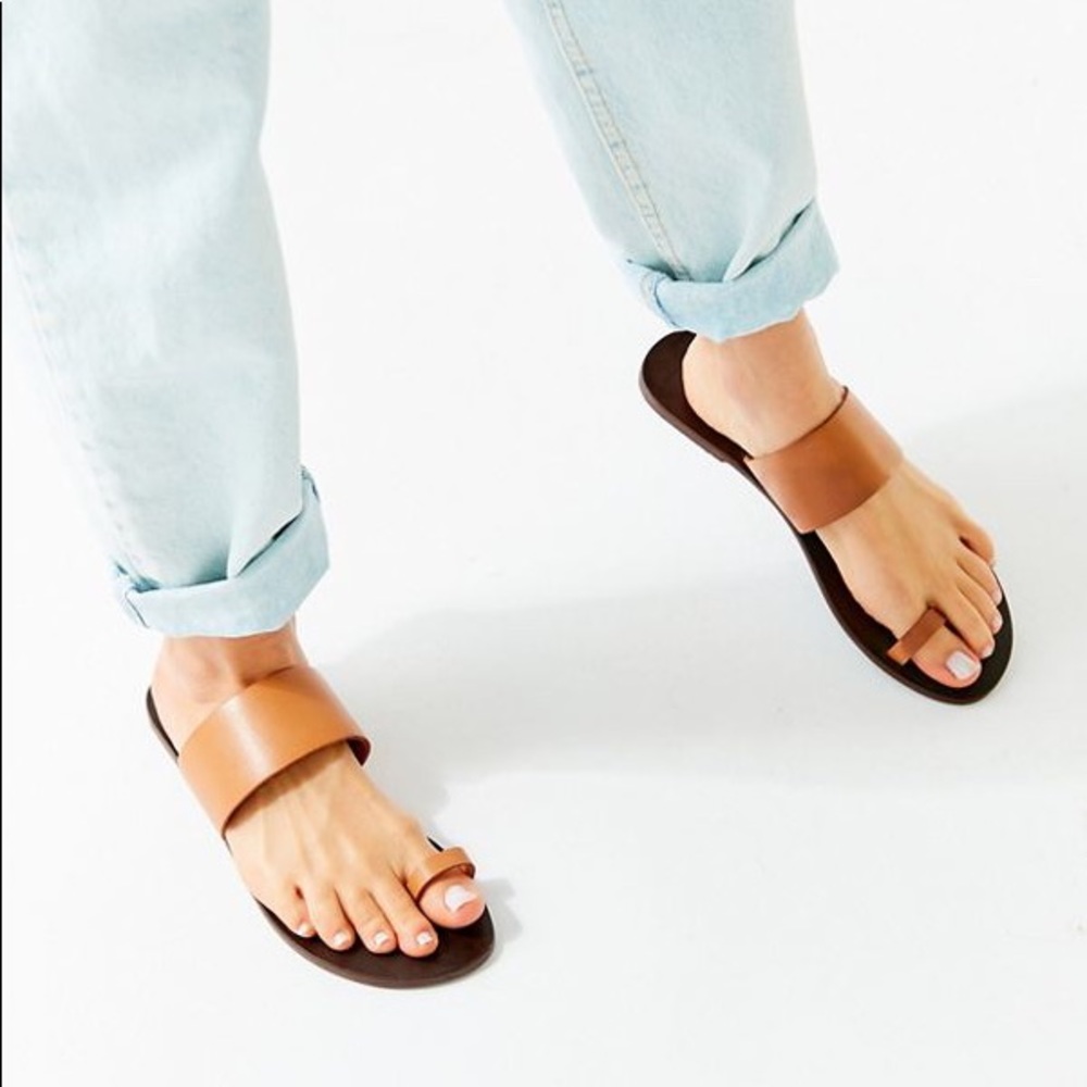 All leather urban outfitters sandals one toe wrap